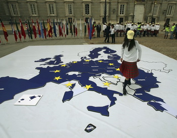 Европейский год активного старения и солидарности поколений. День Европы в Испании. Фото: Denis Doyle/Getty Images