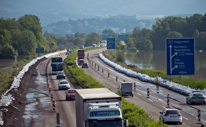 Германия: жара создаёт проблемы на дорогах