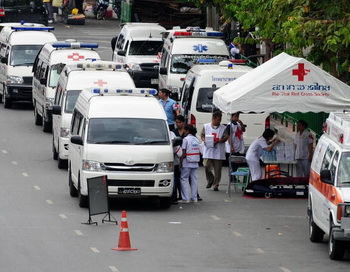 Автобус с российскими туристами перевернулся в Таиланде, один человек погиб. Фото: PORNCHAI KITTIWONGSAKUL/AFP/Getty Images