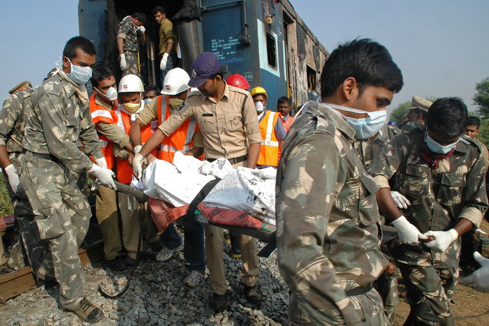Пожар произошёл в поезде на юге Индии, 26 человек погибло