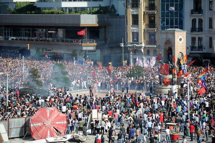 Власти Стамбула открывают судебный процесс против 255 демонстрантов