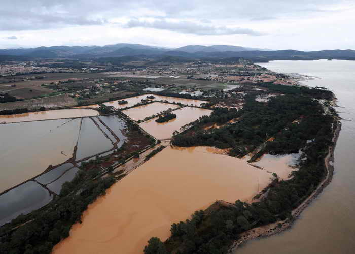 Наводнение на юге Франции. Фото: ANNE-CHRISTINE POUJOULAT/AFP/Getty Images