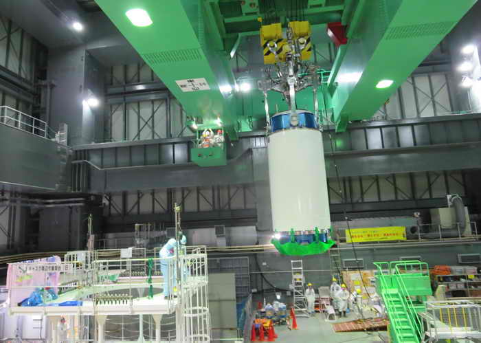 На «Фукусиме-1» начался самый опасный этап по извлечению ядерных стержней