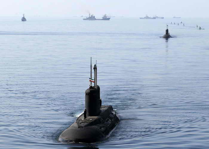 Военно-морские силы Ирана развиваются. В состав военного флота Ирана входят подводные лодки, надводные военные корабли и военная авиация. Фото: EBRAHIM NOROOZI/AFP/Getty Images