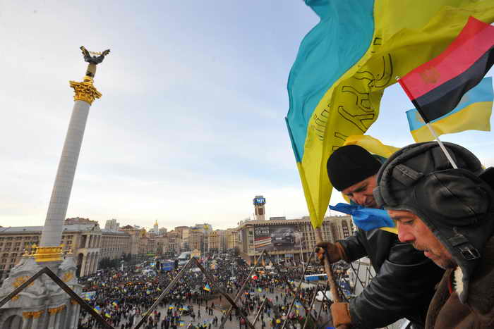 На Майдан Незалежности продолжают прибывать активисты