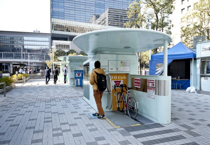 Подземный паркинг велосипедов освободил тротуары Токио