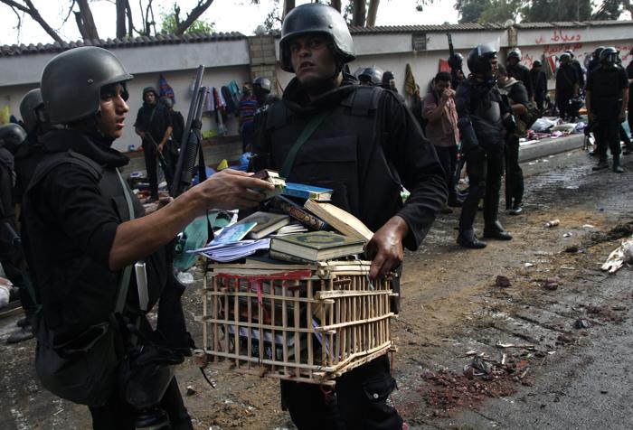 Насилие в Египте и введение режима ЧС осудил Евросоюз