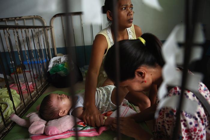 На Филиппинах число жертв тайфуна превысило 4 тысячи человек