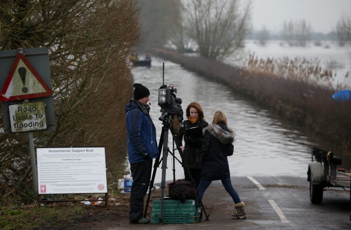 Сильнейшее за 20 лет наводнение настигло Великобританию