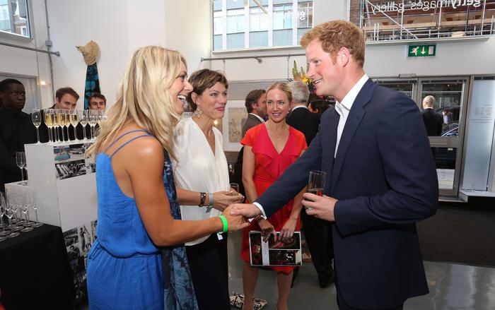 Принц Гарри открыл фотовыставку своего фонда в Лондоне