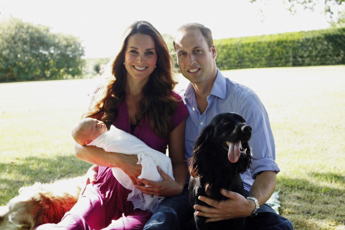 Герцог и герцогиня Кембриджские опубликовали первые семейные фотографии