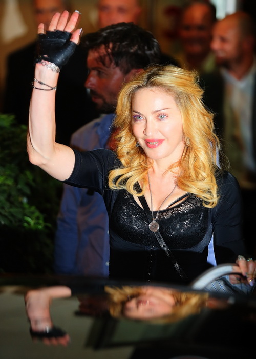 Мадонна посетила свой фитнес-клуб в Италии
