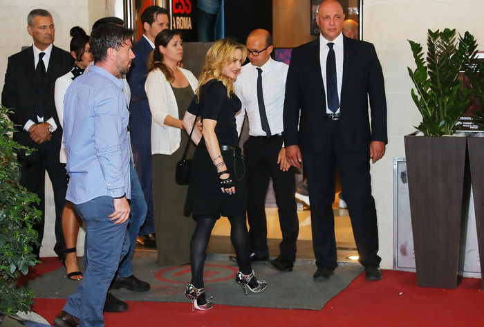 Мадонна посетила свой фитнес-клуб в Италии