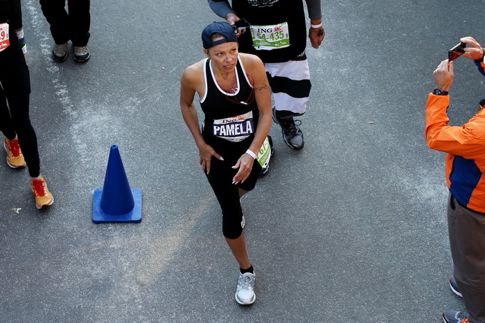 Памела Андерсон участвовала в марафоне с благотворительной целью. Фото: Neilson Barnard/Getty Images