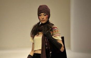 Фотообзор: Неделя моды в Гонконге. Коллекция одежды для женщин. Часть 4