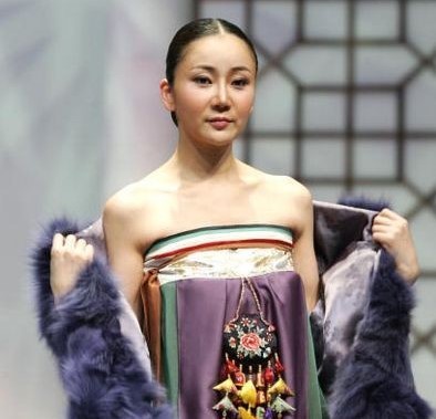 Корейские традиционные костюмы. Фото: Chung Sung-Jun/Getty Images | Epoch Times Россия