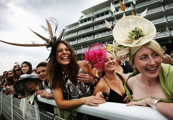 Самые удивительные шляпки на фестивале Дерби в Лондоне. Фото: Chris Jackson/Getty Images | Epoch Times Россия