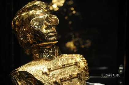 Фотообзор: Аукцион личных вещей Майкла Джексона