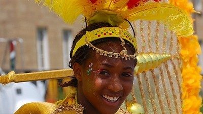 Фотообзор: Красота и разнообразие головных уборов на  Карибском карнавале