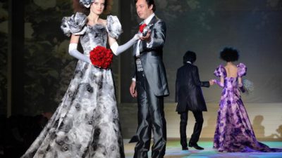 Свадебные платья от известного японского  дизайнера  YUMI KATSURA. Фоторепортаж