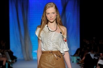 Коллекция от Kate Sylvester на австралийской Неделе моды весна-лето 2010/11. Фото: Stefan Gosatti/Getty Images | Epoch Times Россия