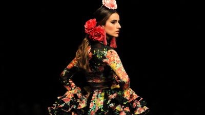 Коллекция испанского дизайнера Pilar Vera на выставке фламенко в Севилье