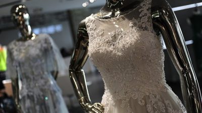 Роскошные свадебные платья представили в Нью-Йорке