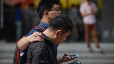 Проверки в Шанхае увеличили продажу телефонов с шифрованием