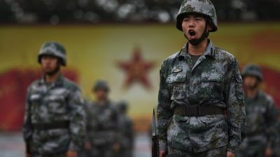Китайская армия плохо обучена из-за усиленной политической подготовки