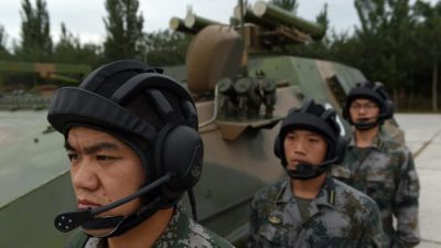 Лидер Китая призвал военных развивать технологии кибервойн