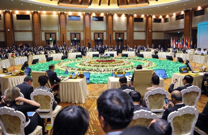 Восточно-азиатский саммит в Нейпьидо, Мьянма, 13 ноября, 2014 год. Фото: MANDEL NGAN/AFP/Getty Images | Epoch Times Россия