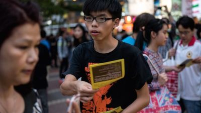 Власти Гонконга перед разгоном протестующих поделили их на категории