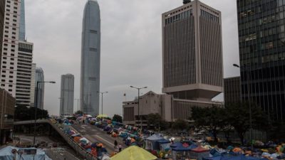 Суд Гонконга постановил зачистить ключевое место протестов