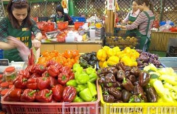 Около 90% китайских фруктов и овощей содержат в себе опасные для здоровья химикаты