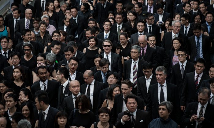 Марш адвокатов в защиту независимости судебной системы в Гонконге 27 июня 2014 г. (Philippe Lopez / AFP / Getty Images) | Epoch Times Россия