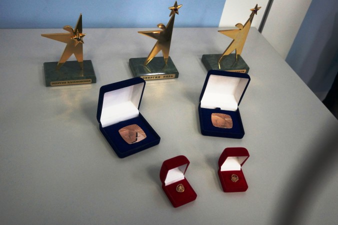 Почётные награды победителям Глобальной премии в области энергетики 2015. Фото: Ульяна Ким/Великая Эпоха | Epoch Times Россия