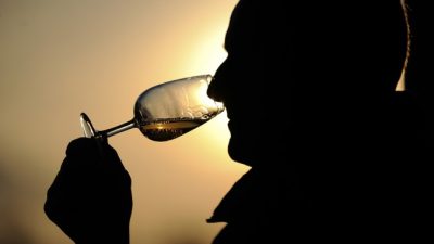 Французы — не лидеры по потреблению вина