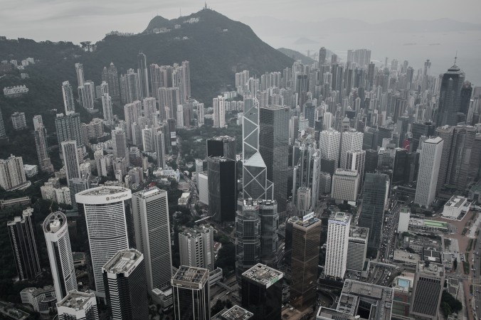 Вид на гонконгский район Central 23 апреля 2015 года. Фото: Philippe Lopez/AFP/Getty Images | Epoch Times Россия