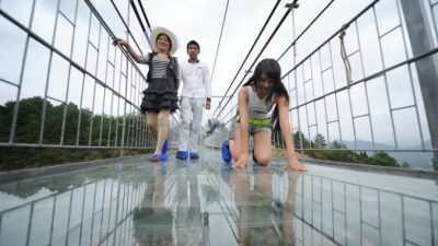 В Китае построят ещё один стеклянный мост-рекордсмен (Видео)