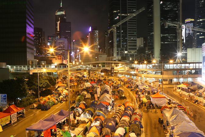 Лагерь протестующих в Гонконге 10 ноября 2014 года. Фото: Benjamin Chasteen/Epoch Times | Epoch Times Россия