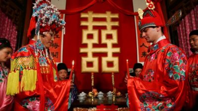 В Китае разрешили вступать в брак бесплатно