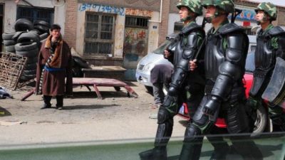 Власти Китая продлили программу идеологической обработки тибетцев