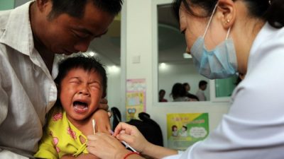 В Китае торгуют фальшивыми вакцинами