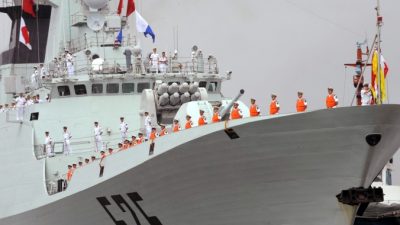 Китай отправил военные корабли в Танзанию