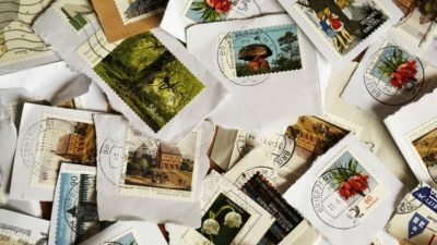 Почтовая марка «Перевёрнутая Дженни» спустя 60 лет после кражи вернулась владельцу
