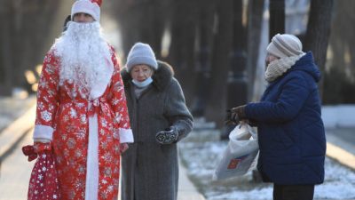 Дед Мороз — новогодний любимец взрослых и детей