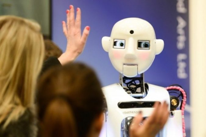 Рестораны России оснастят роботами для проверки QR-кодов (Nigel Treblin/Getty Images) | Epoch Times Россия
