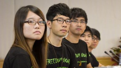 В Гонконге состоялся долгожданный диалог властей с протестующими