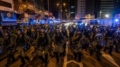 Местные законодатели критикуют правительство Гонконга за террор в городе