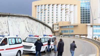 «Исламское государство» захватило в Триполи отель с дипломатами